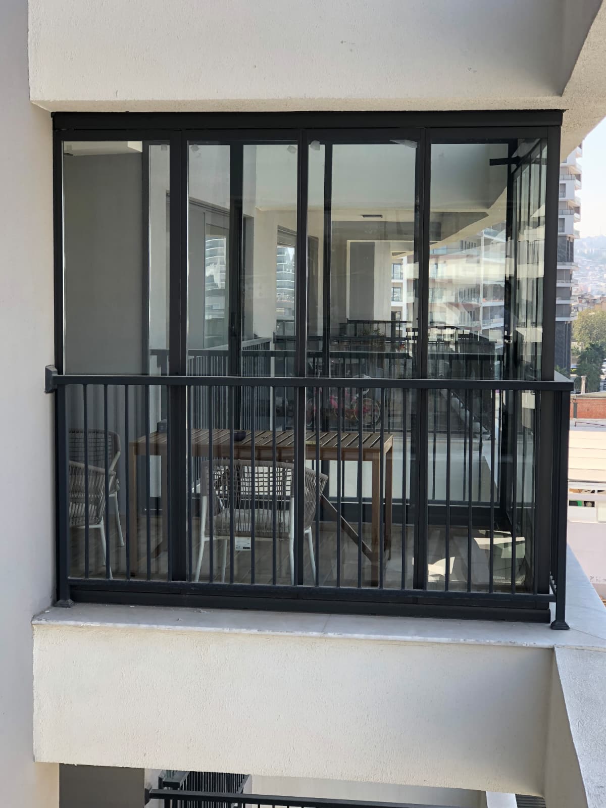 Cam Balkon